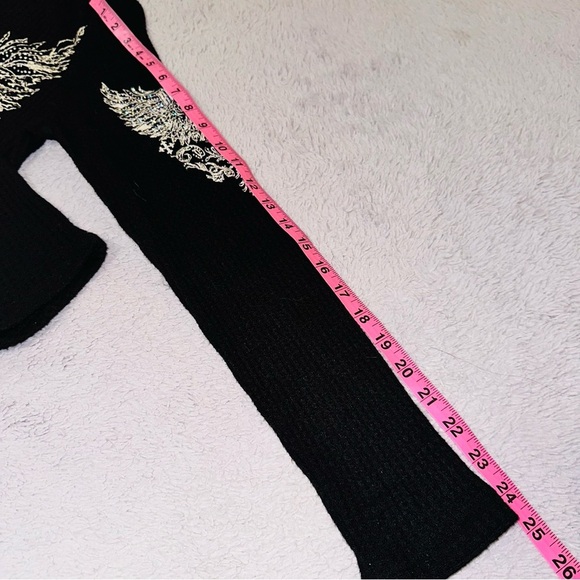 Vocal skull Embellishment waffle top - Picture 6 of 10